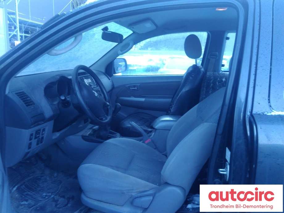 Toyota Hilux 2006-2011 , Motorkode: 2KD-FTV, Girkassekode: 330300K350