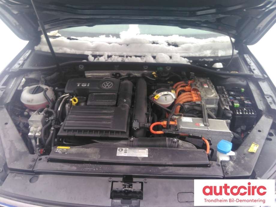 VW Passat 2015-2019 (Fase 1) (B8) (B8), Motorkode: CUKC, Girkassekode: 0DD 300 040 E