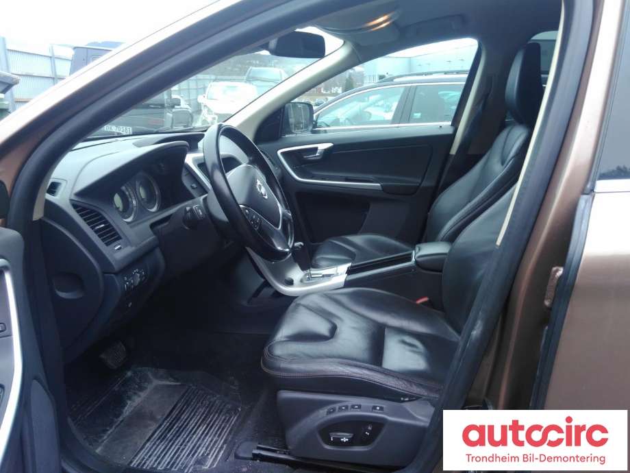 Volvo XC60 2008-2013 (Type I, Fase 1) , Motorkode: D5244T16, Girkassekode: 6-AUT 4WD / TF-80SC AW