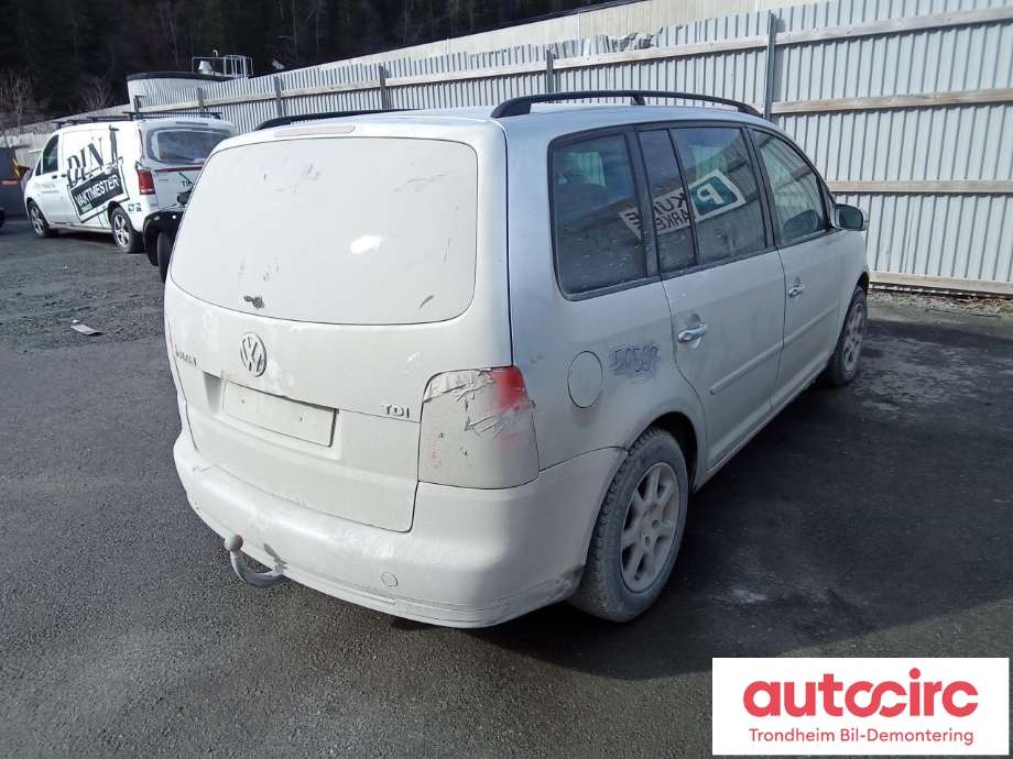 VW Touran 2007-2010 (Type I, Fase 2) , Motorkode: BLS, Girkassekode: 