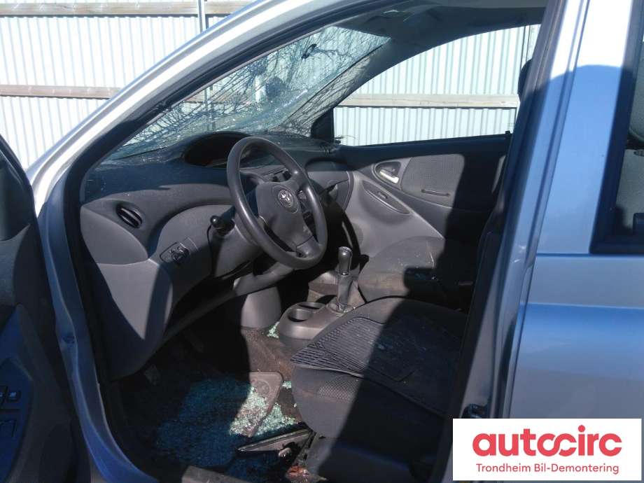 Toyota Yaris 2003-2005 (Type I, Fase 2) , Motorkode: 1SZ-FE, Girkassekode: 