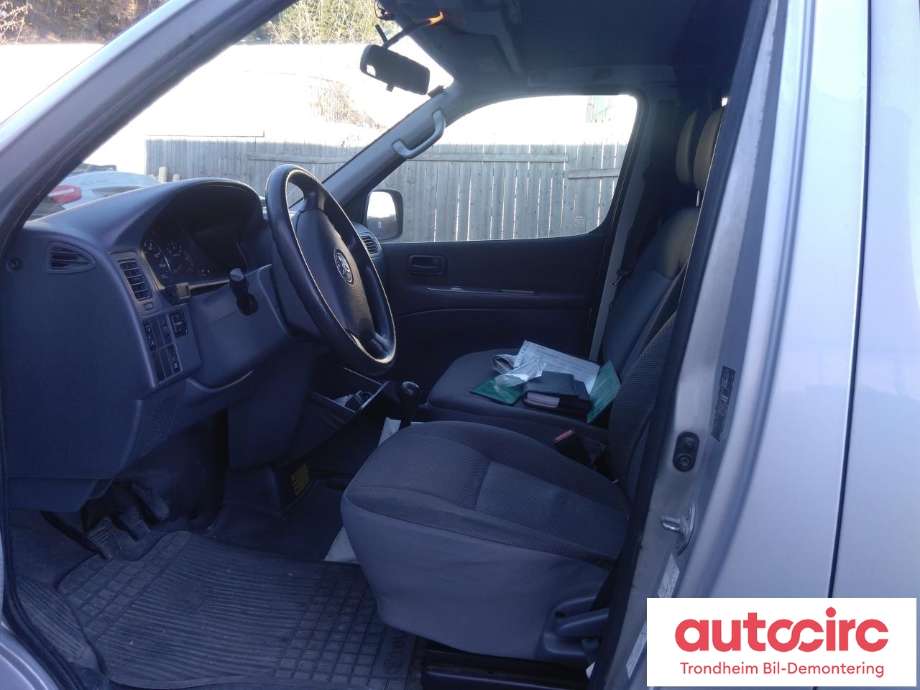 Toyota Hiace 2007-2012 (Fase 3) , Motorkode: 2KD-FTV, Girkassekode: 3303026A60