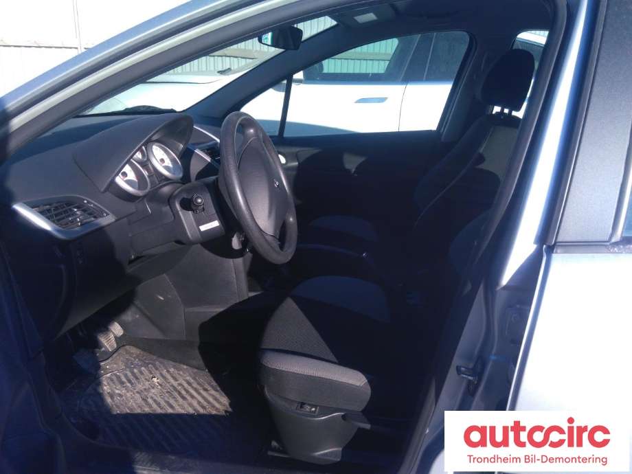 Peugeot 207 2006-2012 , Motorkode: KFU, Girkassekode: 5 TRINNS MANUELL