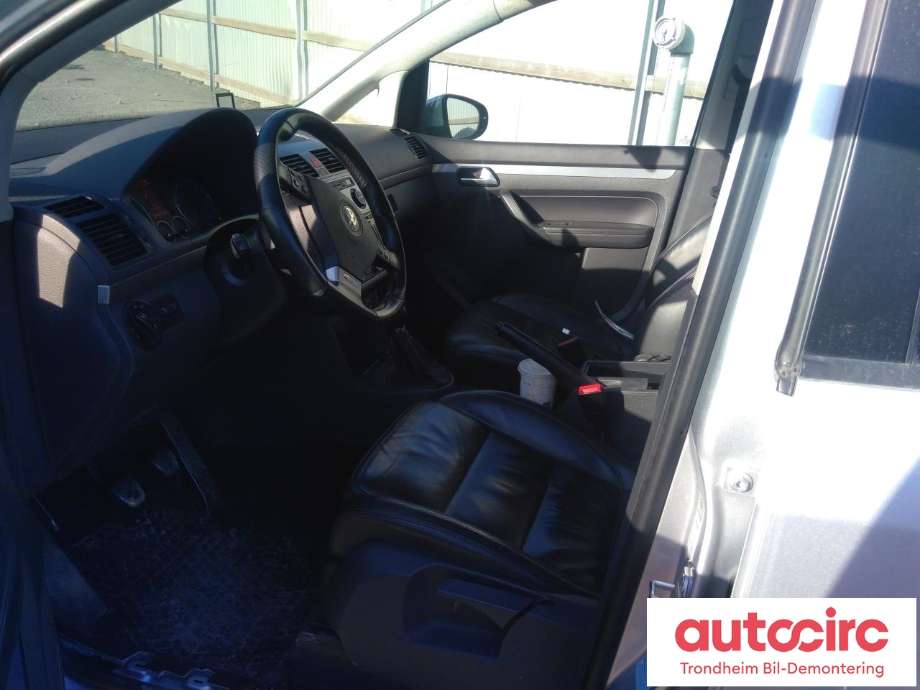 VW Touran 2007-2010 (Type I, Fase 2) , Motorkode: BLS, Girkassekode: LKA