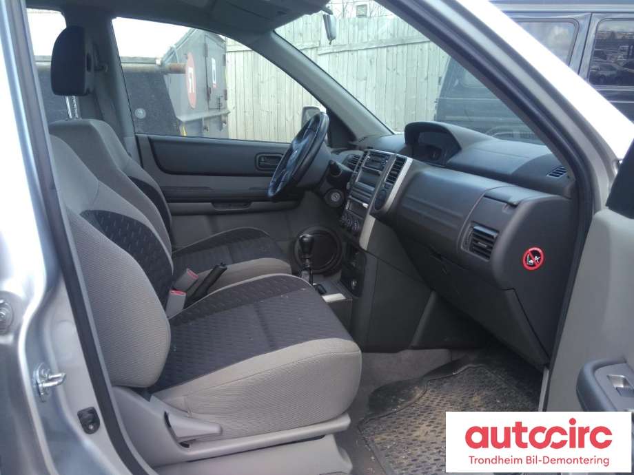 Nissan X-Trail 2002-2007 (T30) (T30), Motorkode: M9R, Girkassekode: 32010JG76E