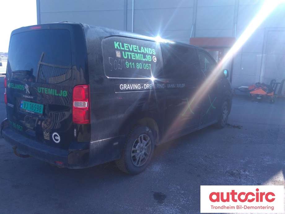 Peugeot Expert 2016-->> (Type III) , Motorkode: AHK, Girkassekode: 98 195 856 80