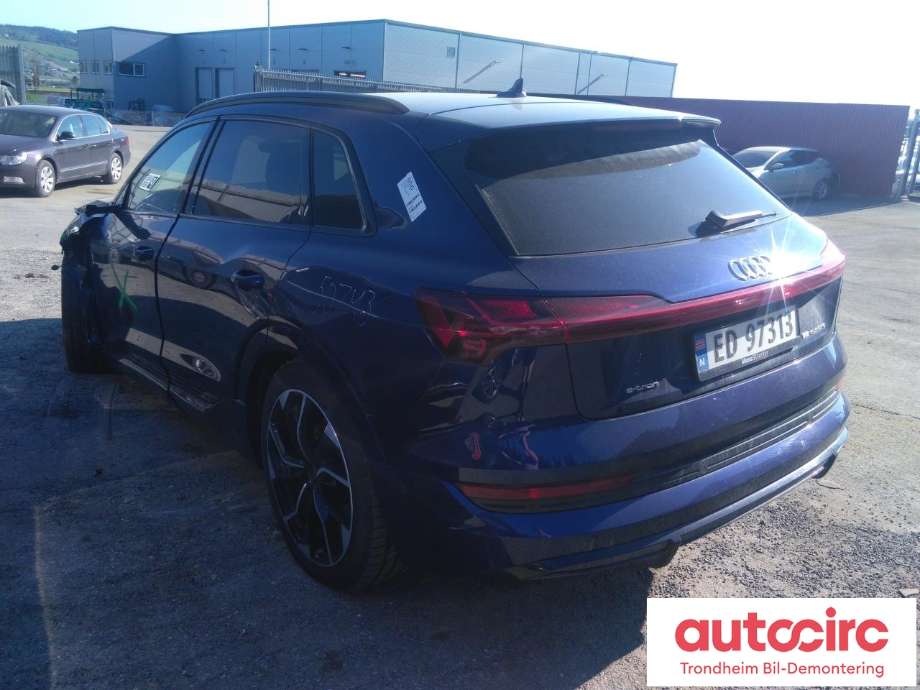 Audi e-tron 2018-->> , Motorkode: EAS|EAW, Girkassekode: 0MA 300 040 F