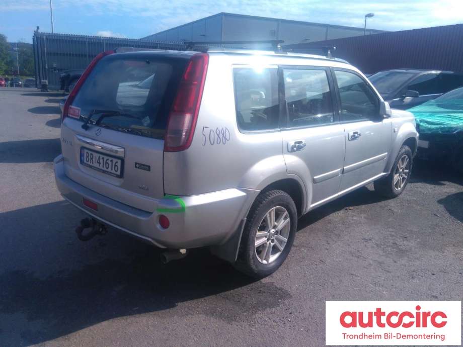 Nissan X-Trail 2002-2007 (T30) (T30), Motorkode: YD22, Girkassekode: 32010EQ06C