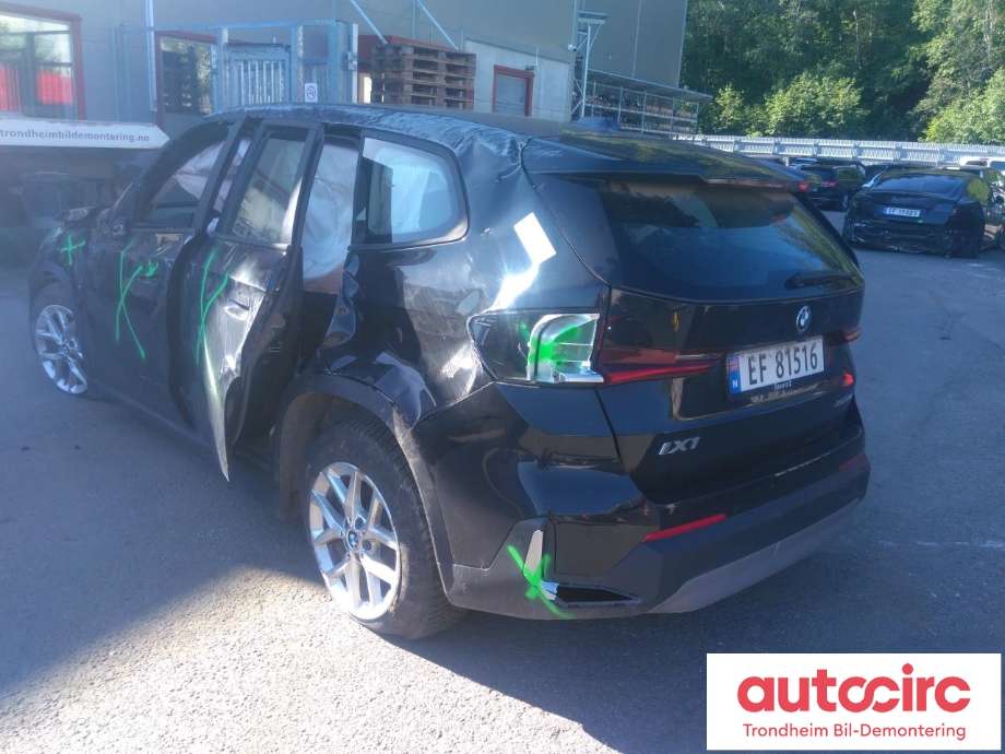BMW iX1 2023-->> (U11) (U11), Motorkode: XE2, Girkassekode: 12 33 5 A69 3F1