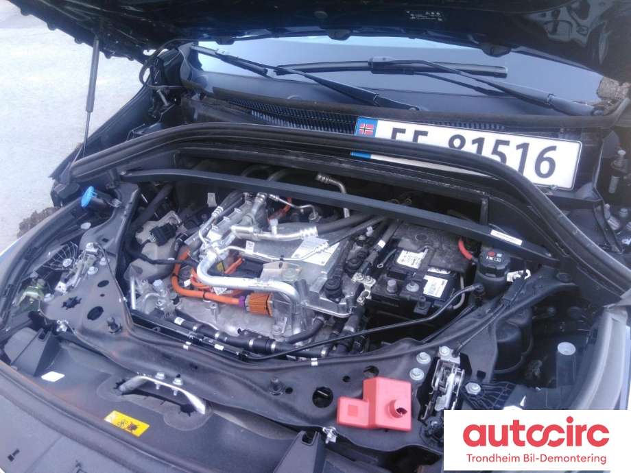 BMW iX1 2023-->> (U11) (U11), Motorkode: XE2, Girkassekode: 12 33 5 A69 3F1