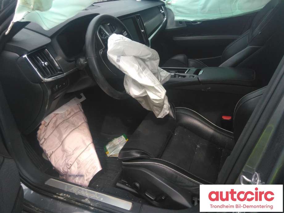 Volvo V90 / V90 CC / S90 2016-->> , Motorkode: B4204T35, Girkassekode: 8-AUT 2WD / TG-81SC