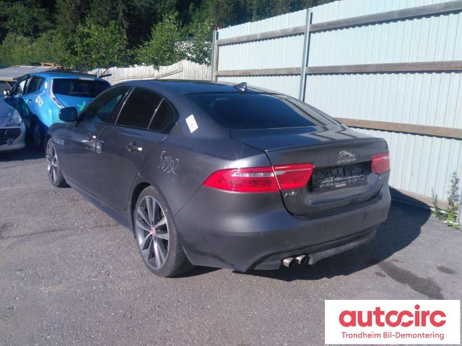 Jaguar XE 2015-->> , Motorkode: 204DTA, Girkassekode: ZF 8HP45 2WD