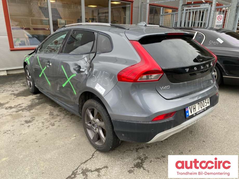 Volvo V40 2012-2019 , Motorkode: D4162T, Girkassekode: 6-MAN 2WD / B6