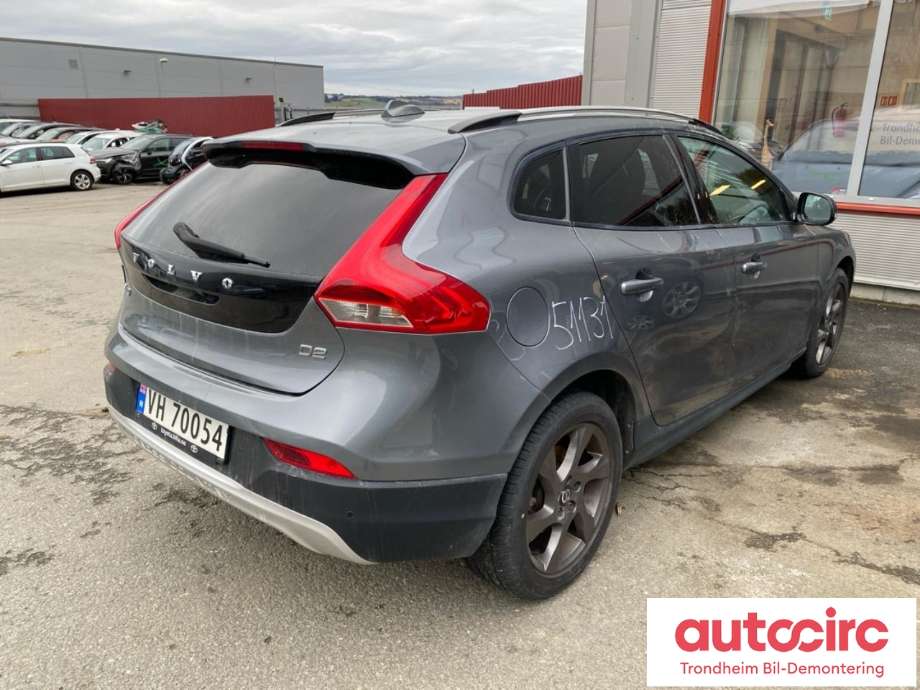 Volvo V40 2012-2019 , Motorkode: D4162T, Girkassekode: 6-MAN 2WD / B6