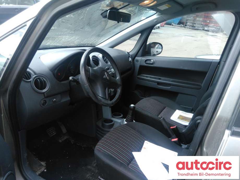 Mitsubishi Colt 2004-2008 (Type VII, Fase 1) , Motorkode: 135930, Girkassekode: 