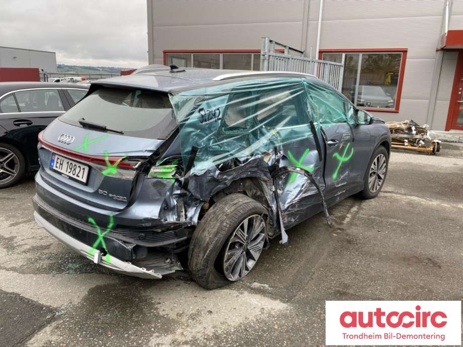 Audi Q4 e-tron 2021-->> , Motorkode: BM9T, Girkassekode: UXJ