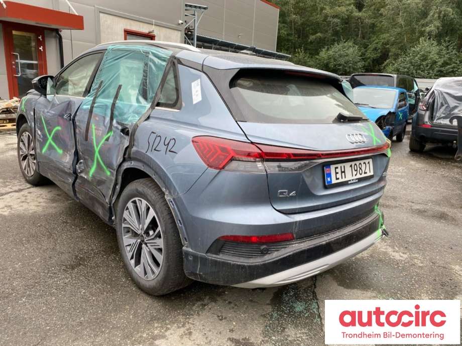 Audi Q4 e-tron 2021-->> , Motorkode: BM9T, Girkassekode: UXJ