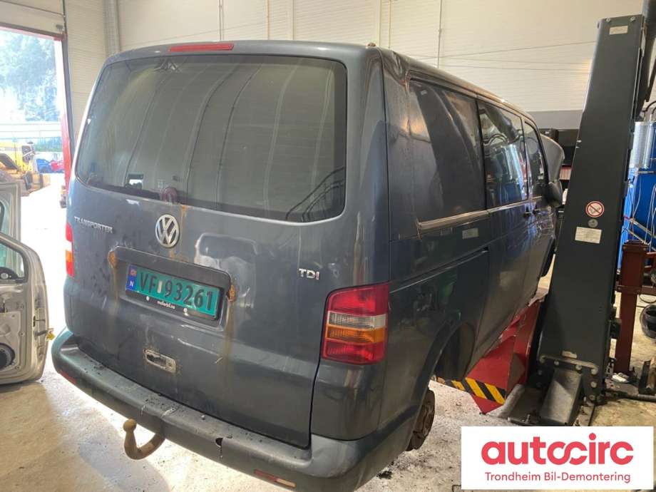 VW Transporter / Caravelle 2003-2009 (Fase 1) (T5) (T5), Motorkode: BRS, Girkassekode: JQT