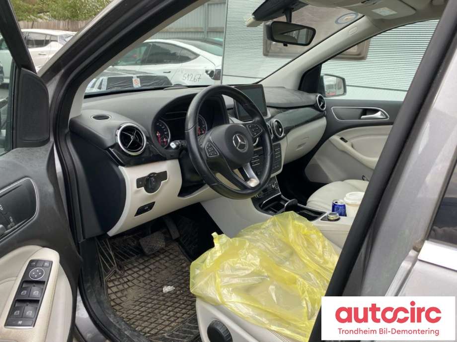 Mercedes B-Klasse, electric drive 2014-2018 (W242) (W242), Motorkode: EM0004, Girkassekode: 