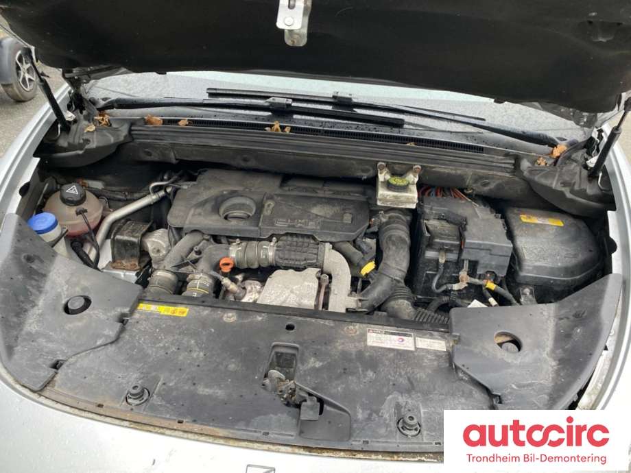 Citroën DS5 2012-2017 , Motorkode: 9HD, Girkassekode: STT