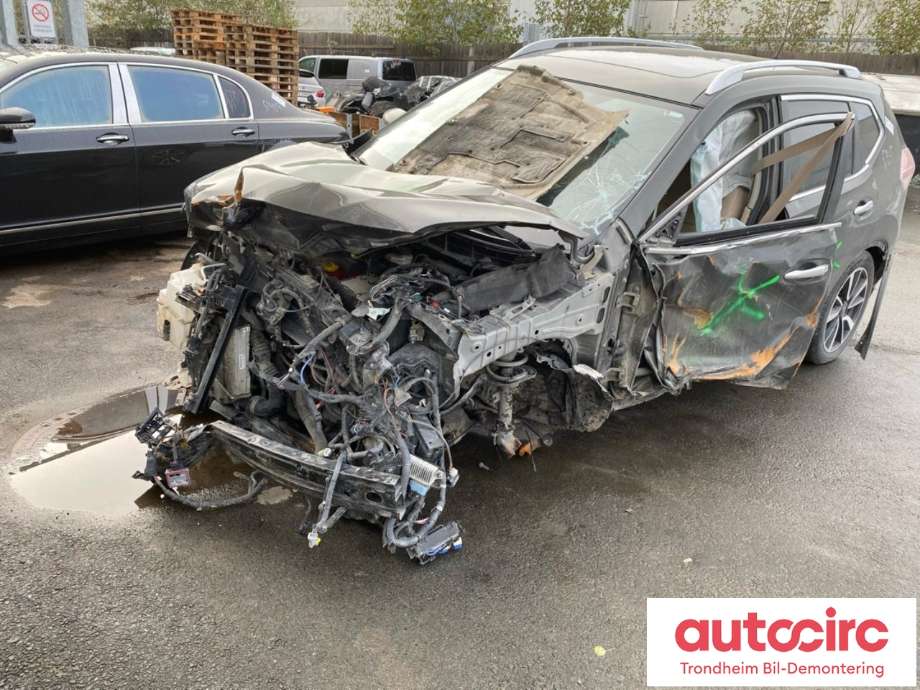 Nissan X-Trail 2014-2022 (T32) (T32), Motorkode: R9M, Girkassekode: 320104BR7D