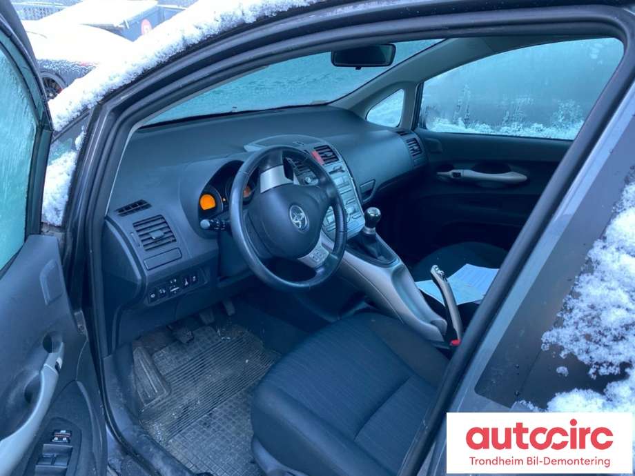 Toyota Auris 2007-2010 (Type I, Fase 1) , Motorkode: 1ND-TV, Girkassekode: 3030002110