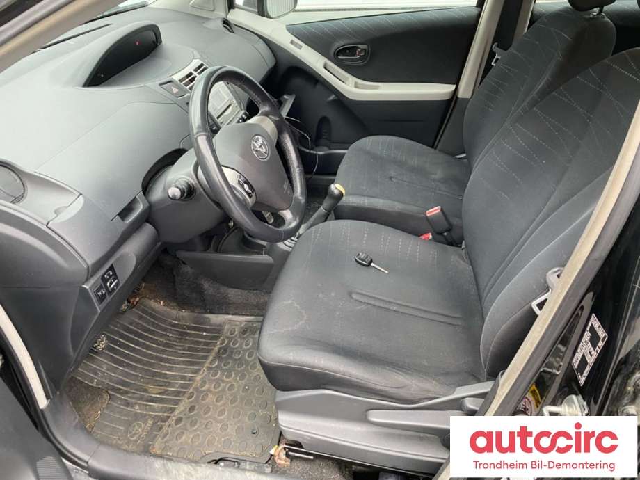 Toyota Yaris 2006-2009 (Type II, Fase 1) , Motorkode: 1KR-FE, Girkassekode: 