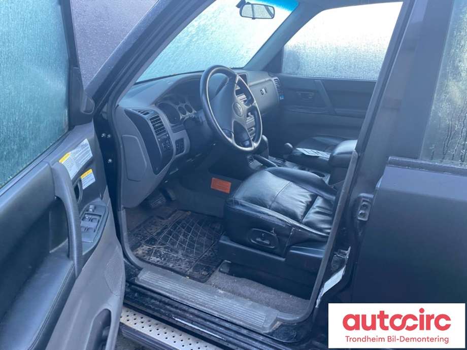 Mitsubishi Pajero 2000-2006 (Type III) , Motorkode: 4M41, Girkassekode: MR498051