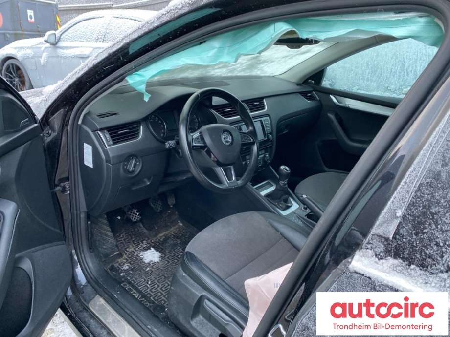 Škoda Octavia 2013-2016 (Type III, Fase 1) , Motorkode: CXXB, Girkassekode: QYB