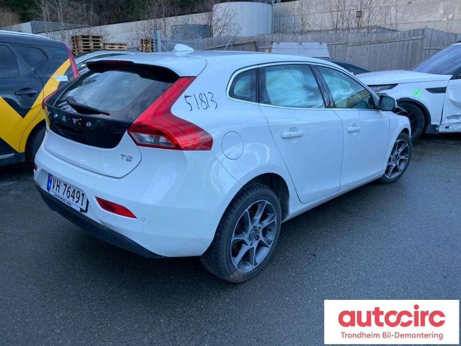 Volvo V40 2012-2019 , Motorkode: B4154T5, Girkassekode: 1285224
