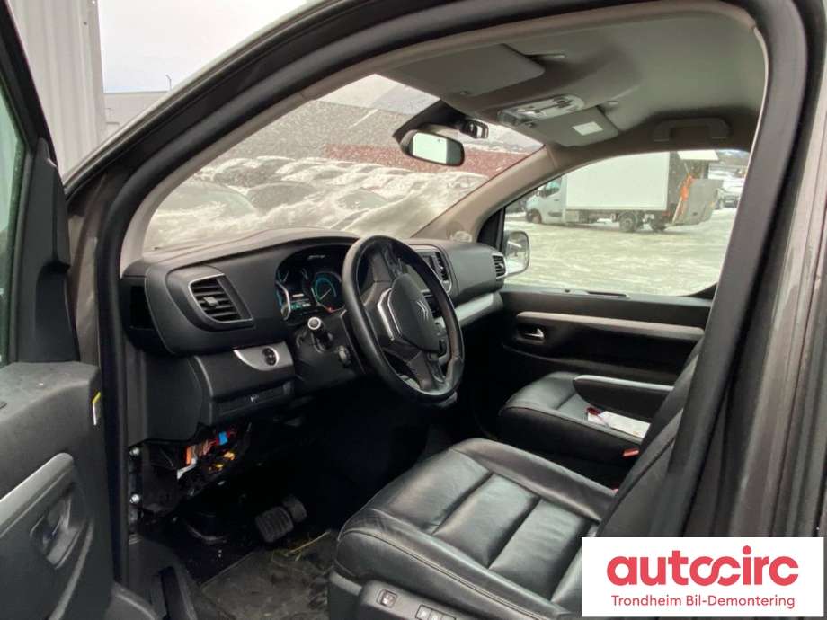 Citroën Spacetourer 2017-->> , Motorkode: ZK01, Girkassekode: 