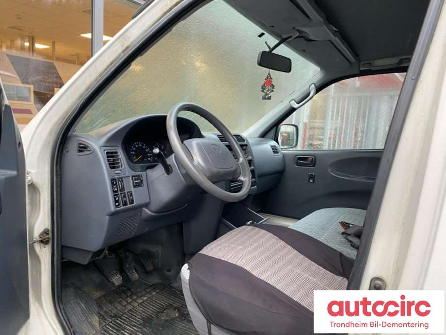 Toyota Hiace 2001-2006 (Fase 2) , Motorkode: 2KD-FTV, Girkassekode: 