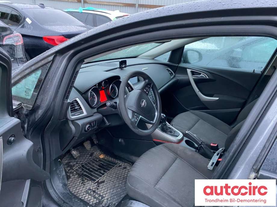 Opel Astra J 2010-2015 , Motorkode: A13DTE, Girkassekode: M7Q