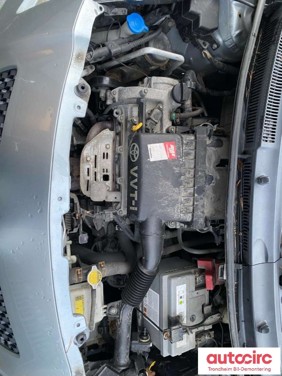 Toyota Yaris 2006-2009 (Type II, Fase 1) , Motorkode: 2SZ-FE, Girkassekode: 3034052040