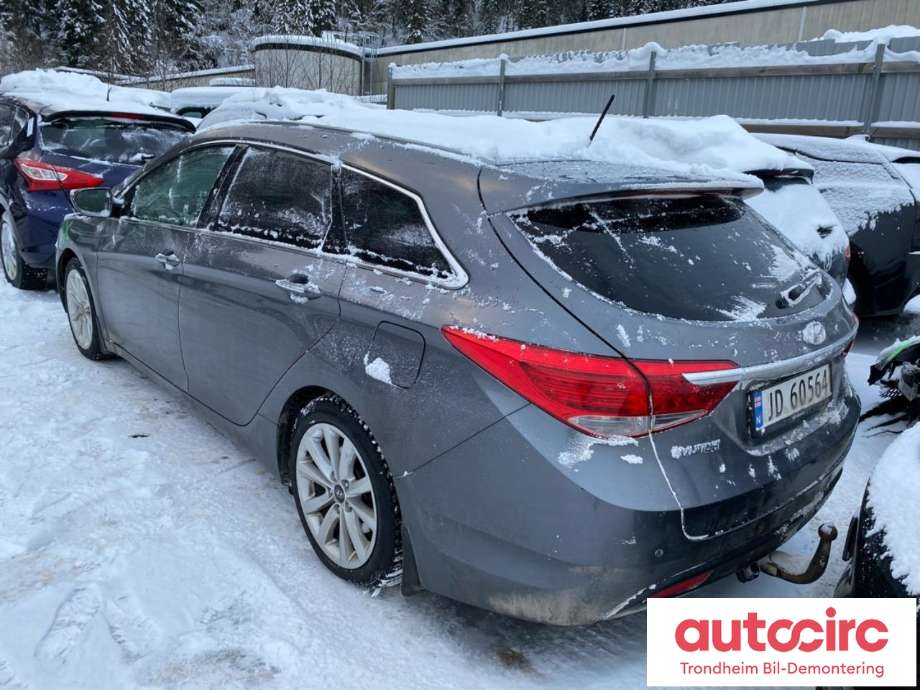 Hyundai i40 2012-2017 , Motorkode: D4FD, Girkassekode: 430003D020