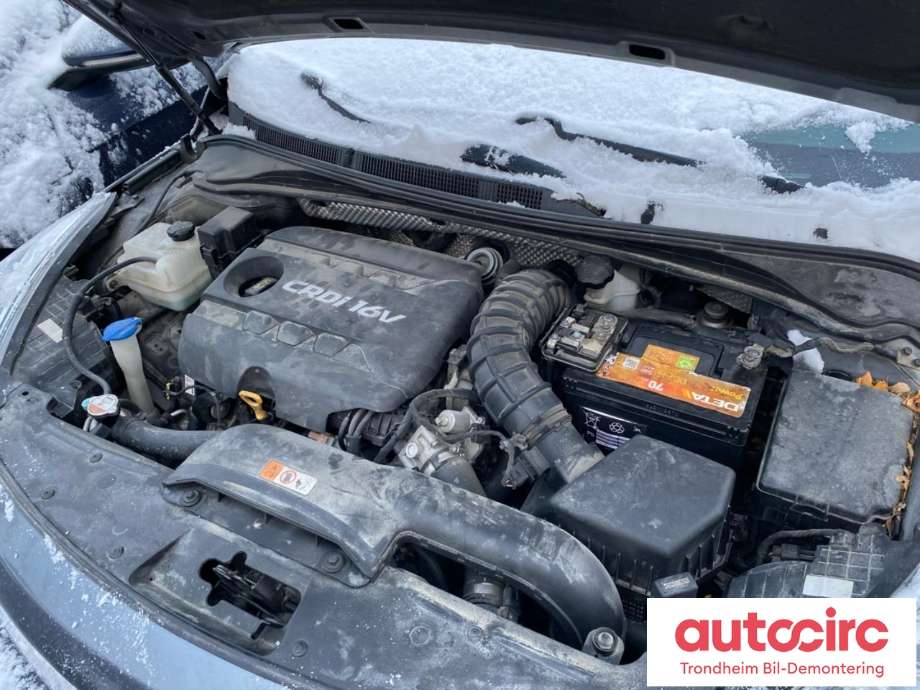 Hyundai i40 2012-2017 , Motorkode: D4FD, Girkassekode: 430003D020
