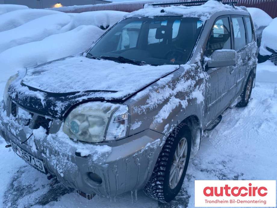 Nissan X-Trail 2002-2007 (T30) (T30), Motorkode: YD22ETI, Girkassekode: 32010EQ068