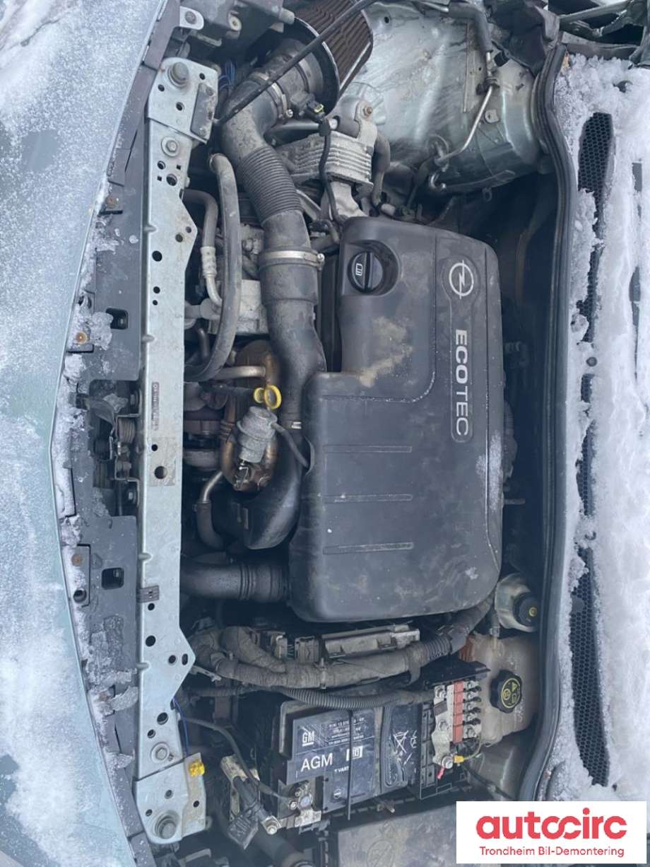 Opel Astra J 2010-2015 , Motorkode: A17DTE, Girkassekode: MF3