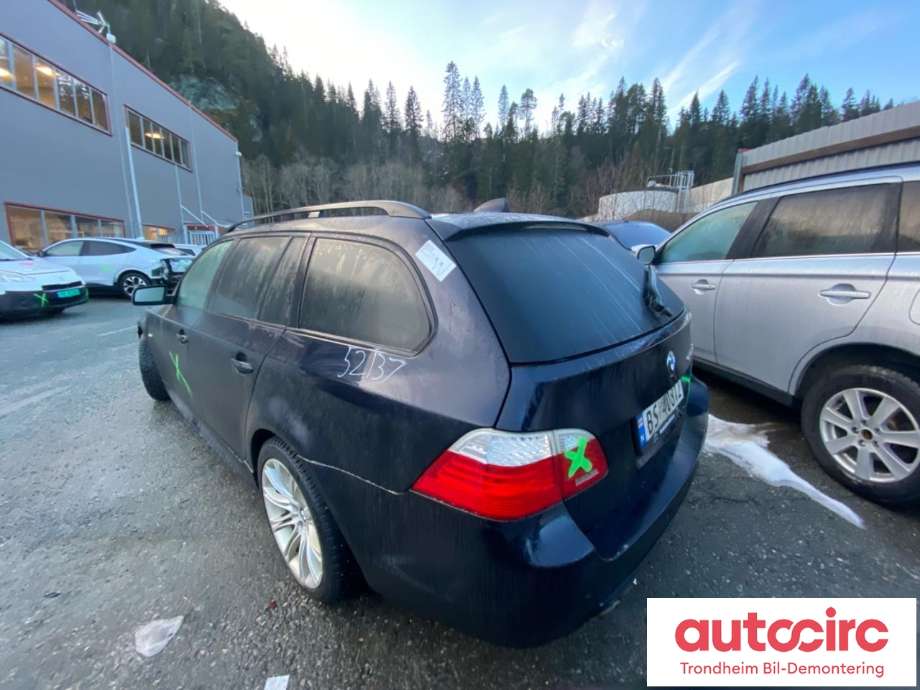BMW 5-Serie 2003-2010 (E60/E61) (E60/E61), Motorkode: M57D30, Girkassekode: 24007581584