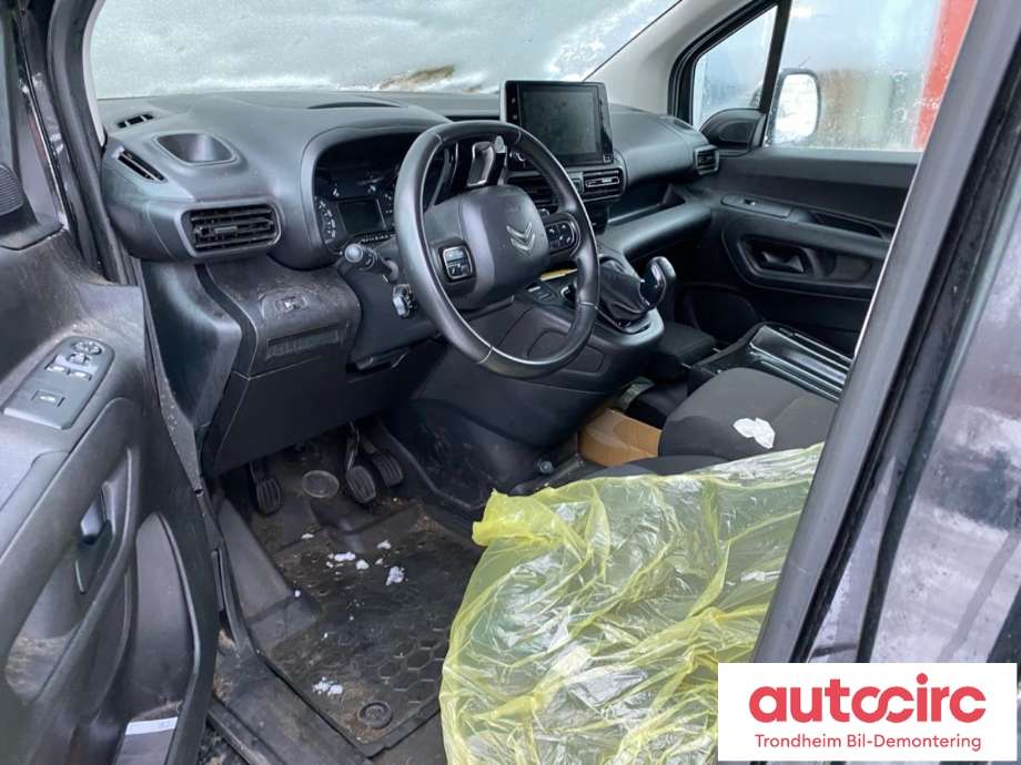 Citroën Berlingo 2019-->> (Type III) , Motorkode: YHY, Girkassekode: 1623092980