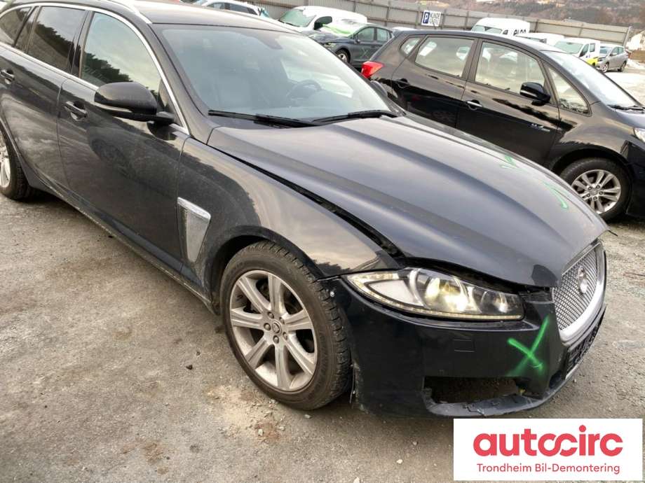 Jaguar XF 2008-2015 (X250) (X250), Motorkode: 224DT, Girkassekode: C2Z13929