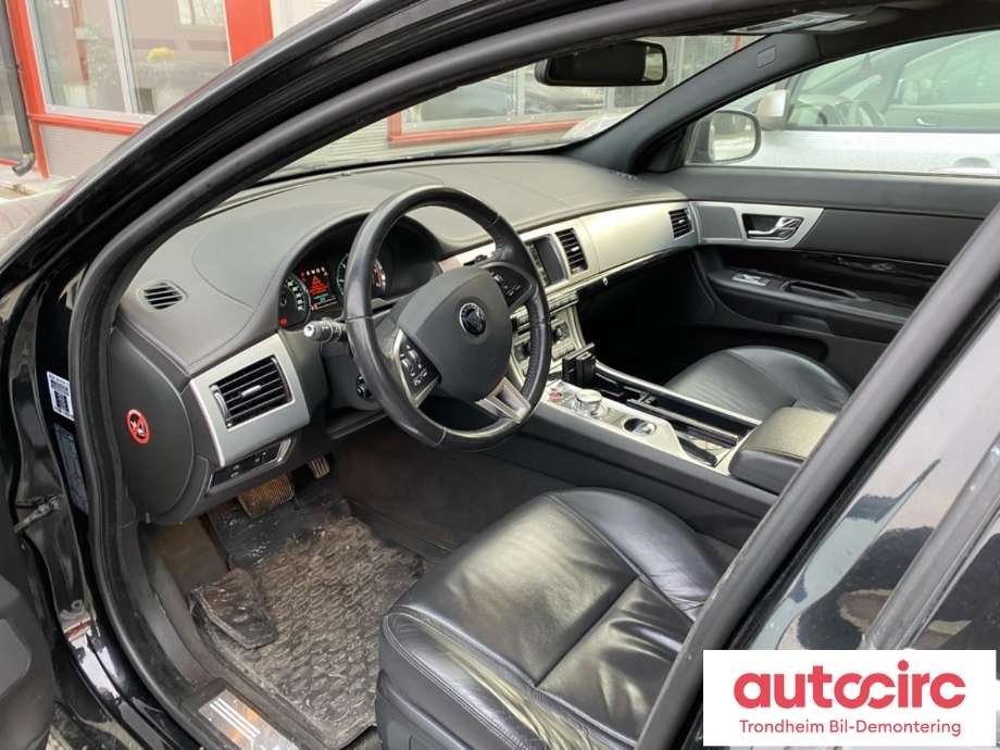 Jaguar XF 2008-2015 (X250) (X250), Motorkode: 224DT, Girkassekode: C2Z13929