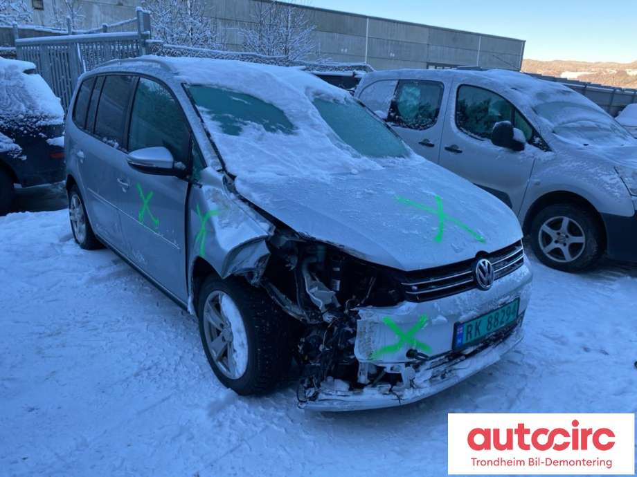 VW Touran 2010-2015 (Type I, Fase 3) , Motorkode: CFJB, Girkassekode: PQK