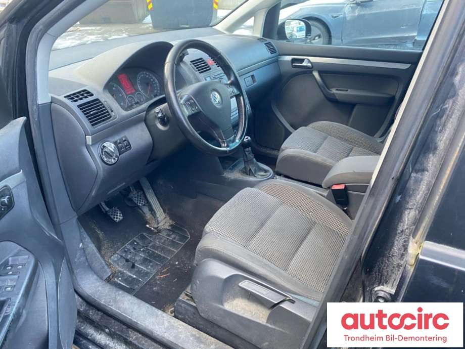 VW Touran 2003-2006 (Type I, Fase 1) , Motorkode: BKC, Girkassekode: GQN