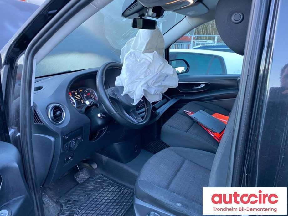 Mercedes Vito 2014-->> (W447) (W447), Motorkode: 651.950, Girkassekode: 722965