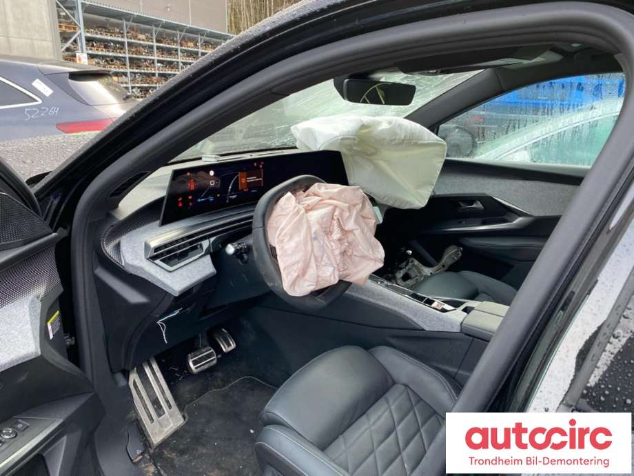 Peugeot e-3008 2023-->> , Motorkode: , Girkassekode: 
