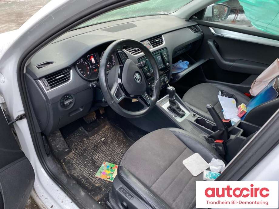Škoda Octavia 2013-2016 (Type III, Fase 1) , Motorkode: CZDA, Girkassekode: RRF