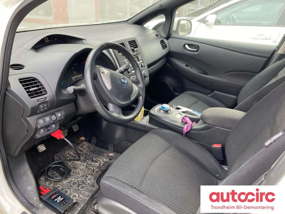 Nissan Leaf 2011-2017 (Type I) , Motorkode: EM57, Girkassekode: 