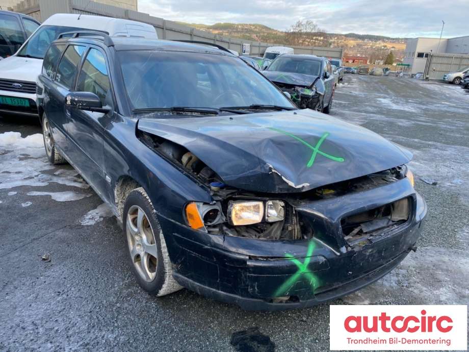 Volvo V70 2005-2007 (Type II, Fase 2) , Motorkode: D5244T, Girkassekode: 30681186