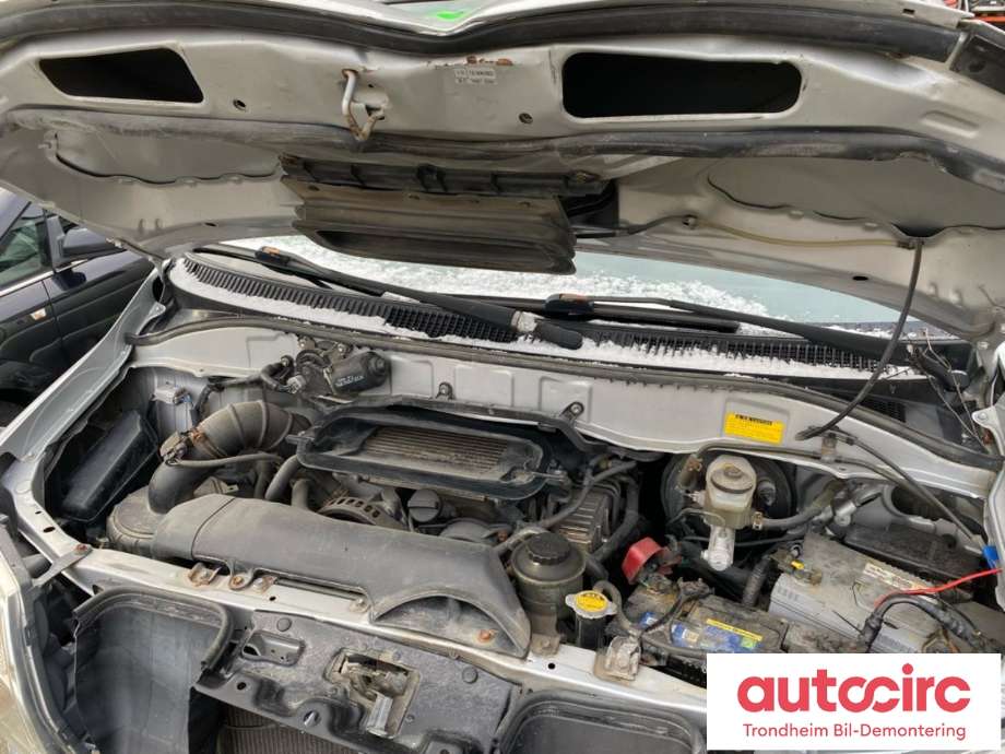 Toyota Hiace 2007-2012 (Fase 3) , Motorkode: 2KD-FTV, Girkassekode: 3303026A60